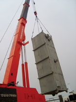 珠海天然氣液化項目冷箱、吸收塔設(shè)備安裝工程